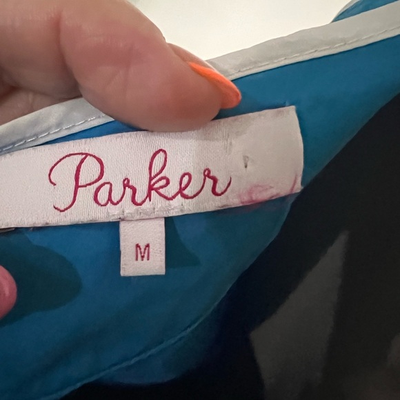 Machine-embroidered blouse, a flirty and youthful style in vibrant blue - Picture 6 of 6